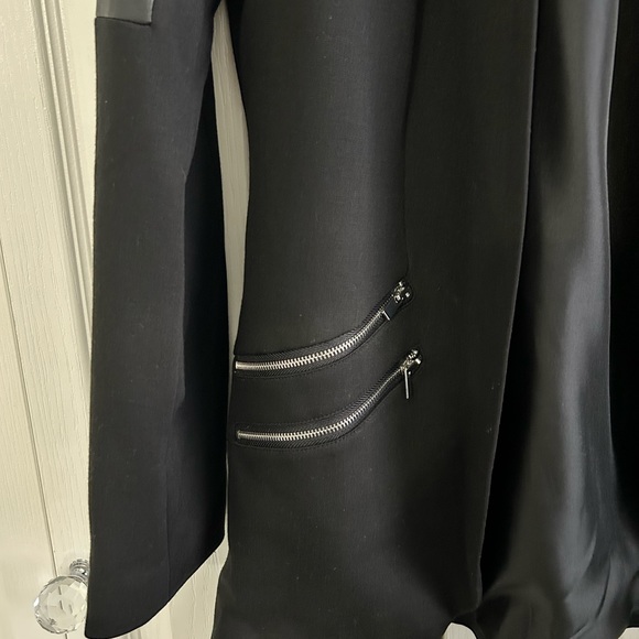 NWT Ricki’s Black Blazer with Faux Leather TrIm - Picture 6 of 7
